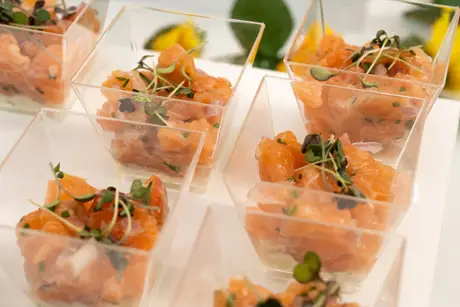 Tartare de saumon en verrine — Chef.BDG